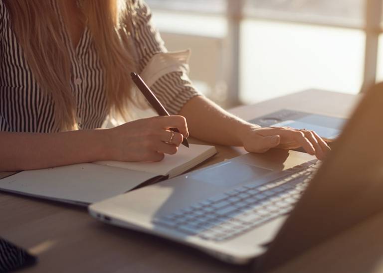 The 7 essential rules of writing a good consultancy report