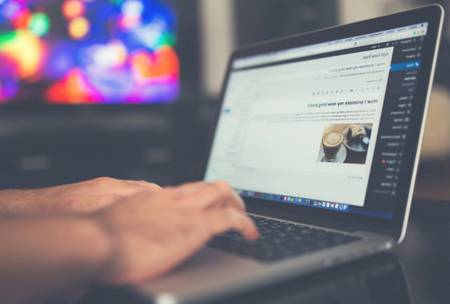 7 writing prompts for small business bloggers