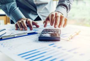 7 practical steps to help your business survive an economic downturn