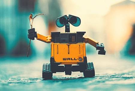 Market like a robot