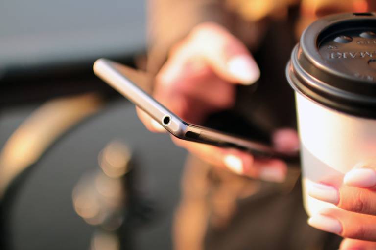 9 email tips from busy women running a small business