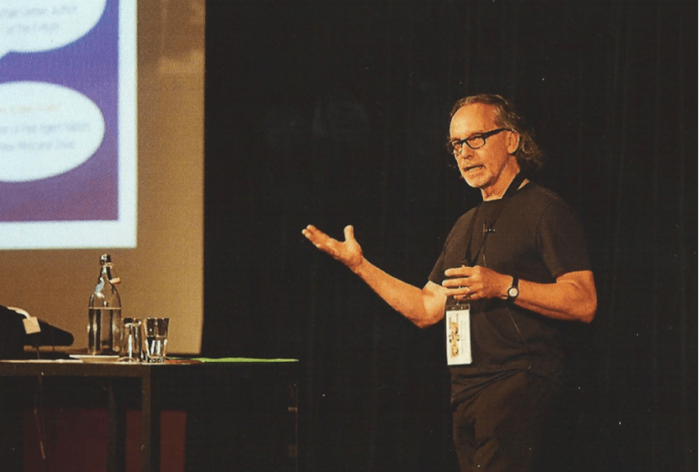 Meet our Flying Solo LIVE emcee, Robert Gerrish