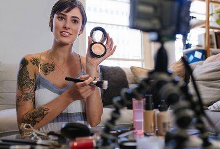 Lights, camera, smartphone! A beginner’s guide to being instafamous