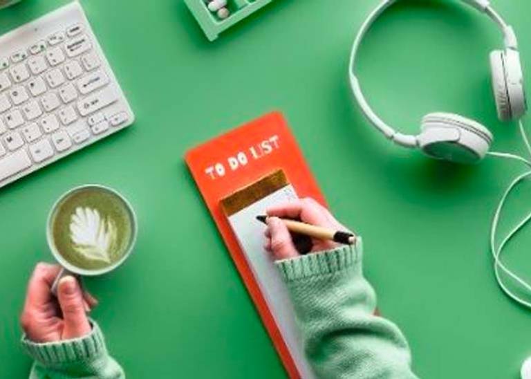 7 tips to stay organised while working for yourself
