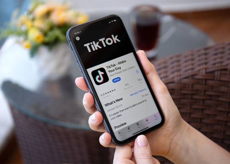 The rise of Fintokkers and Finfluencers: can you really trust their financial advice?