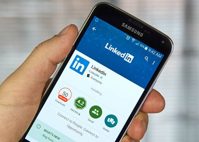 How to save posts and articles from your LinkedIn feed