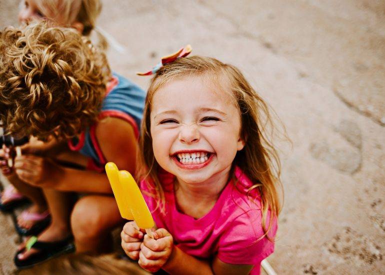 free popsicles made this kid a happy customer