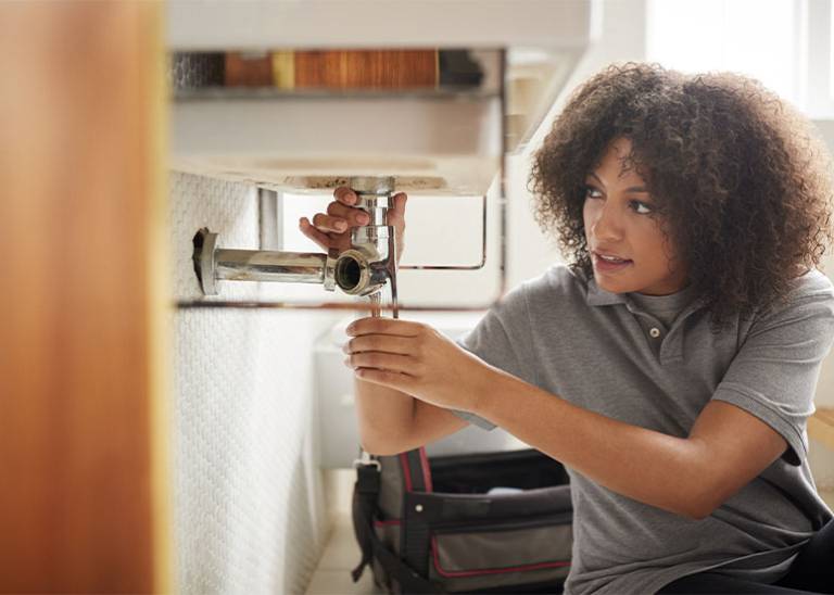 New scheme slashes red tape for trades and professionals seeking to work nationally