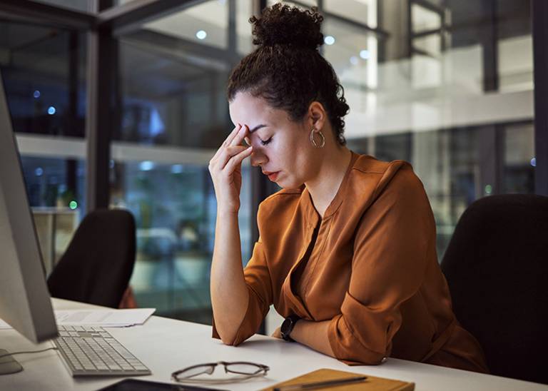 Is there a mental health crisis in social media work?