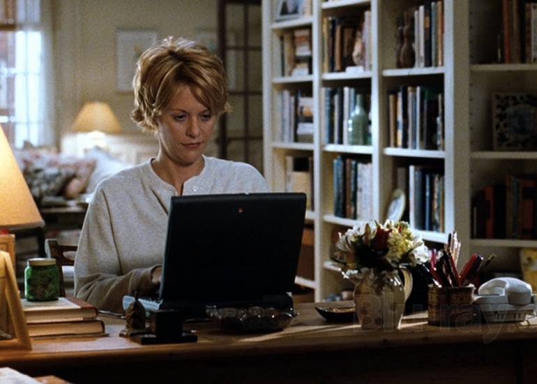 Meg Ryan in 'You've Got Mail' (1998) / Warner Bros.