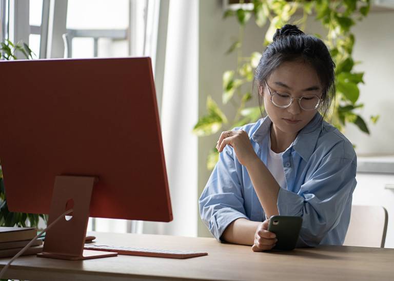 How to avoid getting sucked into the social media time drain