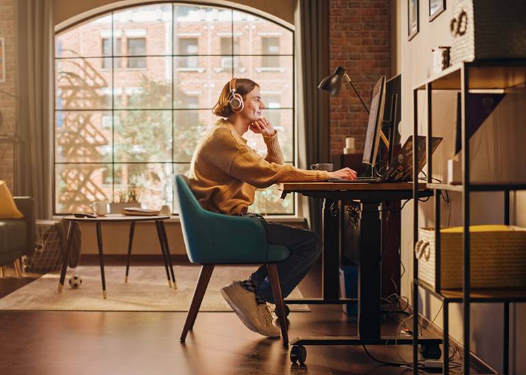 Want to make working from home a success? 5 tips you need to know