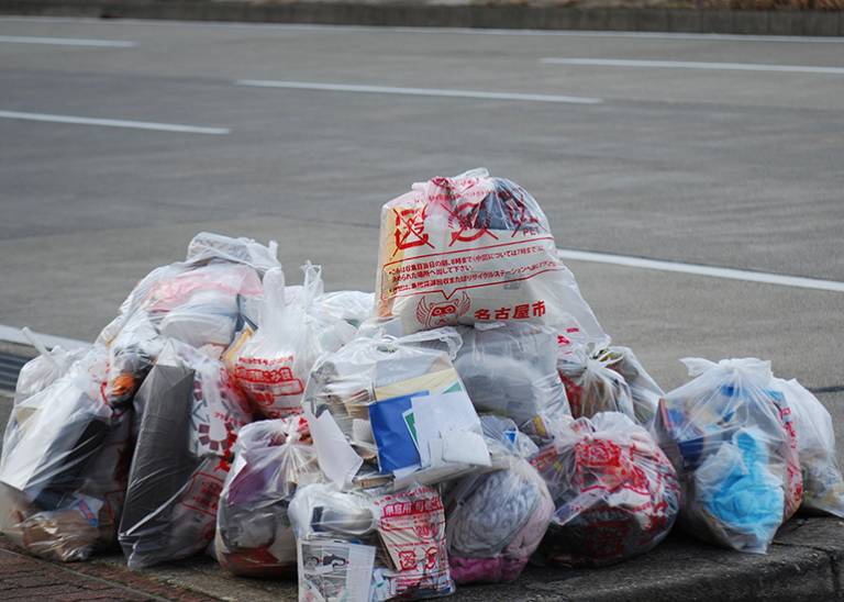 Trimming waste, not trees: 5 tips for a sustainable festive season